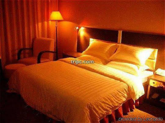 Phoenix Grand Hotel Fenghuang Exterior foto
