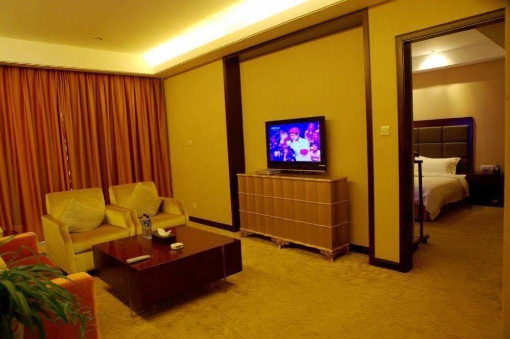 Phoenix Grand Hotel Fenghuang Exterior foto